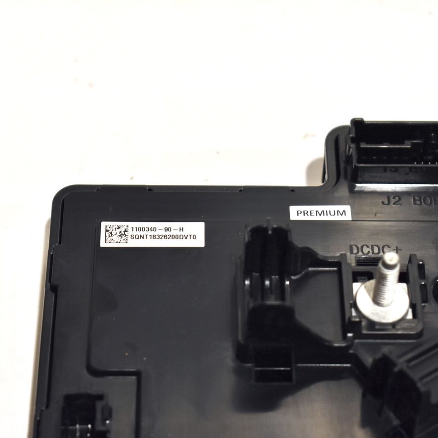 Used 2017-2023 Tesla Model 3 Right Low Voltage Controller OEM 1100340-90-H – photo 4
