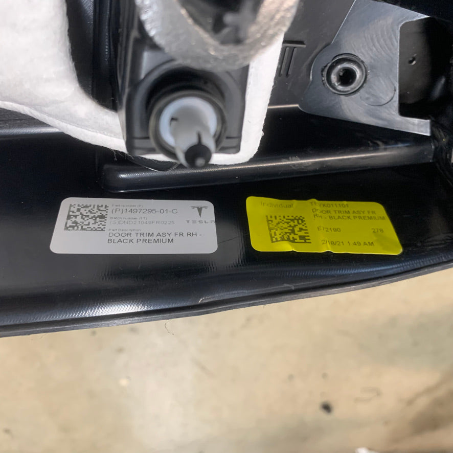 Used Tesla Model Y Front Right Door Panel Insert Card Black OEM 1497295-01-C – photo 4