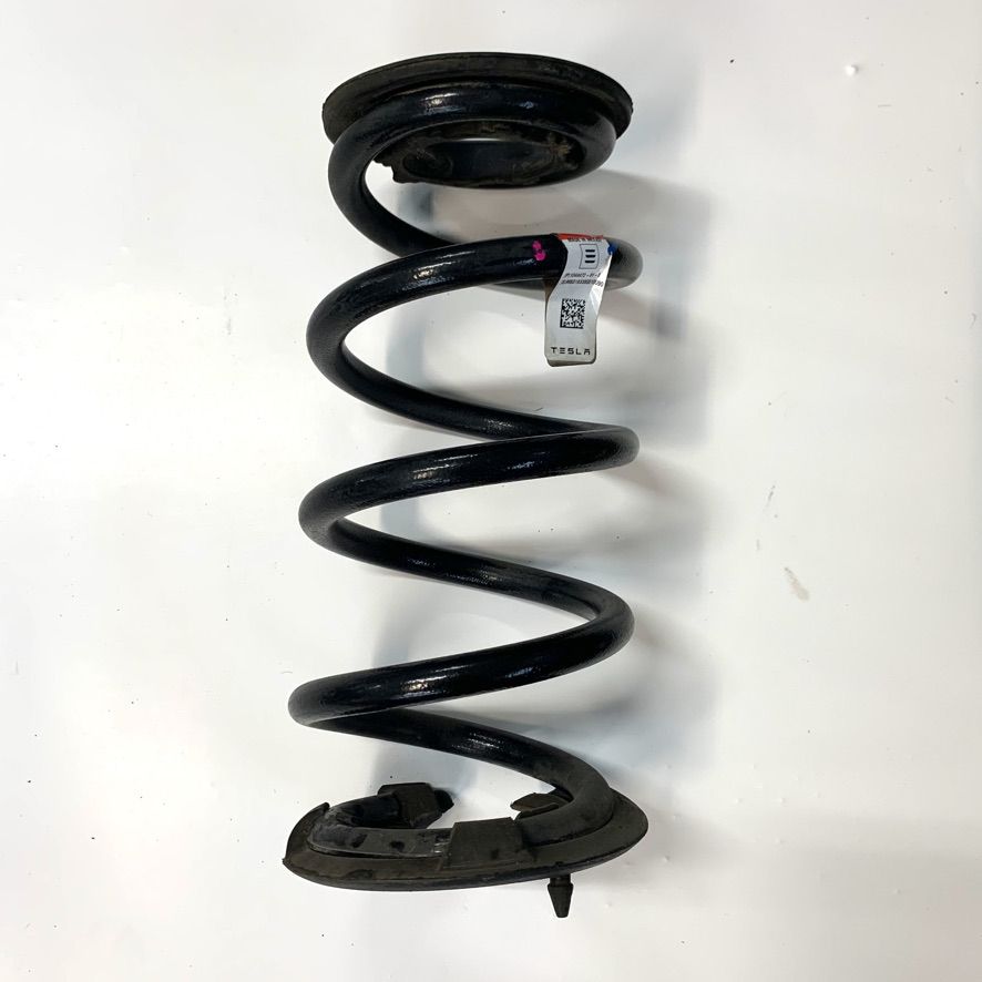Used 2017-2023 Tesla Model 3 Rear Coil Spring OEM 1044472-91-E – photo 2