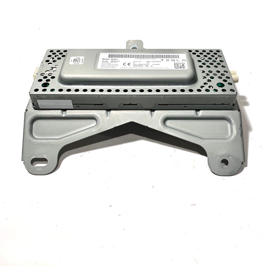 Used Tesla Model Y Radio FM HD Receiver Control Unit Module OEM 1527974-00-C – photo 2