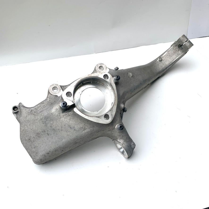 Used 2017-2023 Tesla Model 3 Front Right Knuckle OEM 1044316-00-E – photo 2