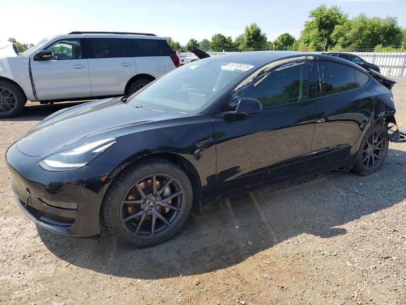 Donor vehicle reference only, EA1081; other parts and vehicle not included