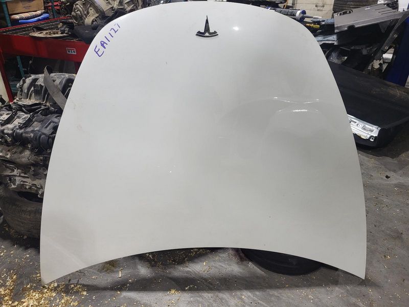 Original condition view 1, 2019 Model 3 hood White, Elite EA1127