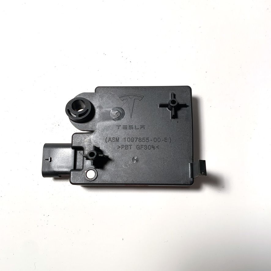 Supplier reference photo: Tesla OEM 1097855-00-E - image 4