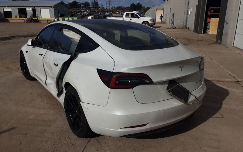 2021 Model 3 Trunk Lid Assembly 6K1904 – original 6; donor vehicle reference only