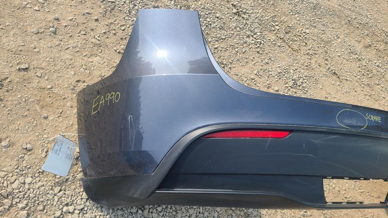 2023 Model Y Rear Bumper Assembly, EA990: original photo 5; actual part condition