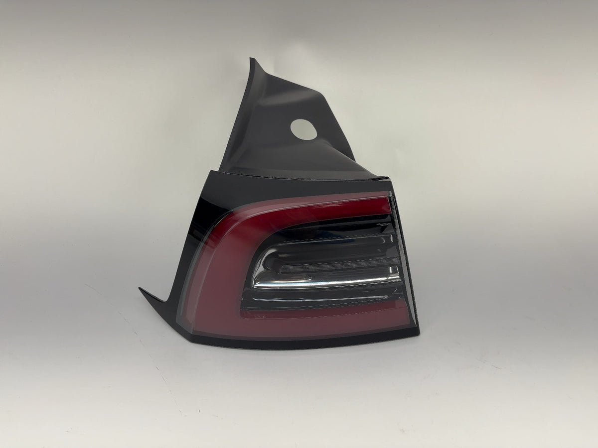 2018-2020 Tesla Model 3 Tail Lamp Rear Bodyside Left 1077397-00-F - photo 1