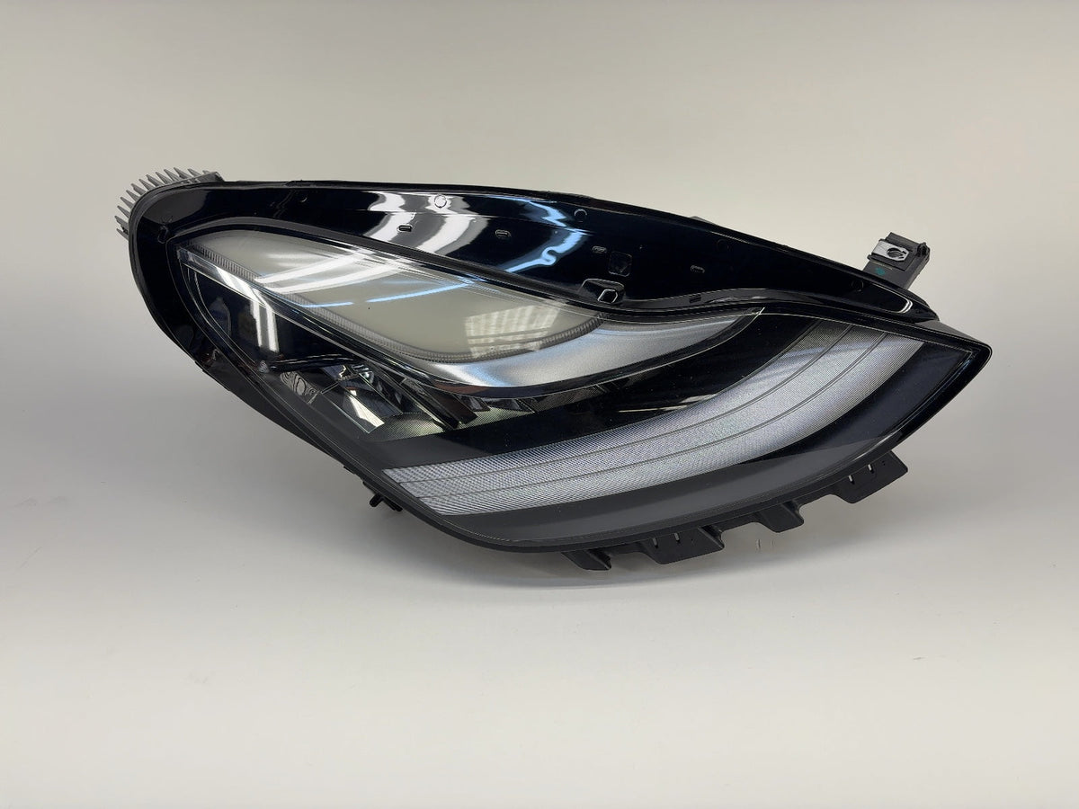2017 Tesla Model 3 Headlamp Up Level Right 1077372-88-E - photo 1