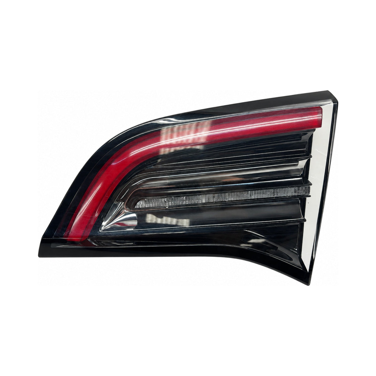 2023 Tesla Model Y Right Tail Lamp Trunk Mounted Global 1502089-00-B - photo 1