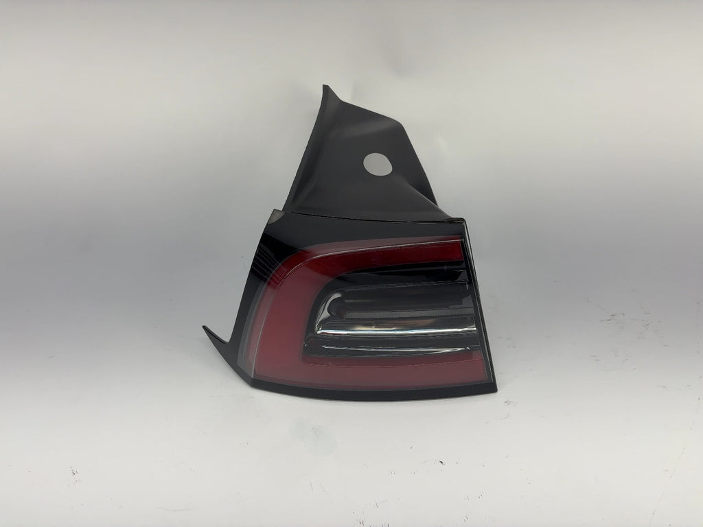 2021-2025 Tesla Model 3 Left Tail Lamp Quarter Mounted Global 1502086-00-D - photo 1