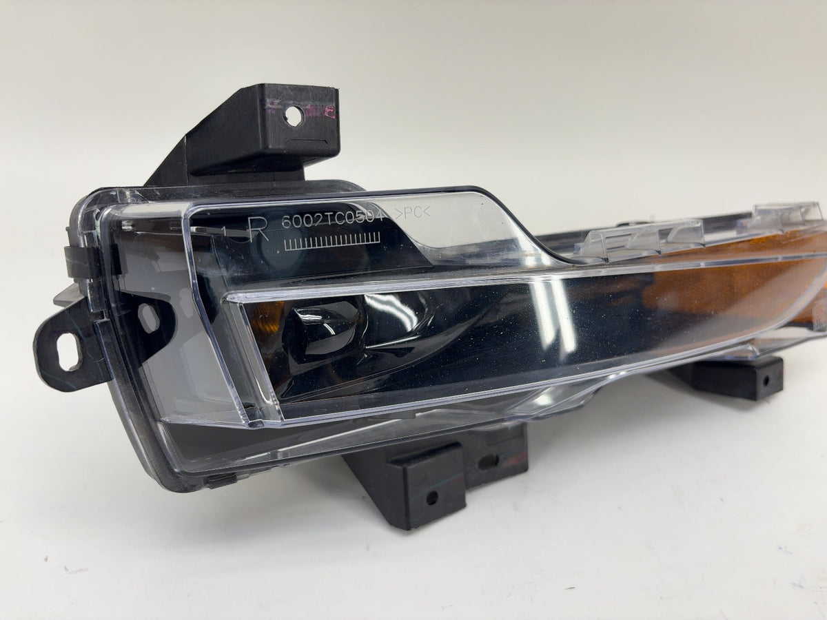 2021 Tesla Model 3 Front Right Fog Lamp Base 1077390-00-F - photo 2
