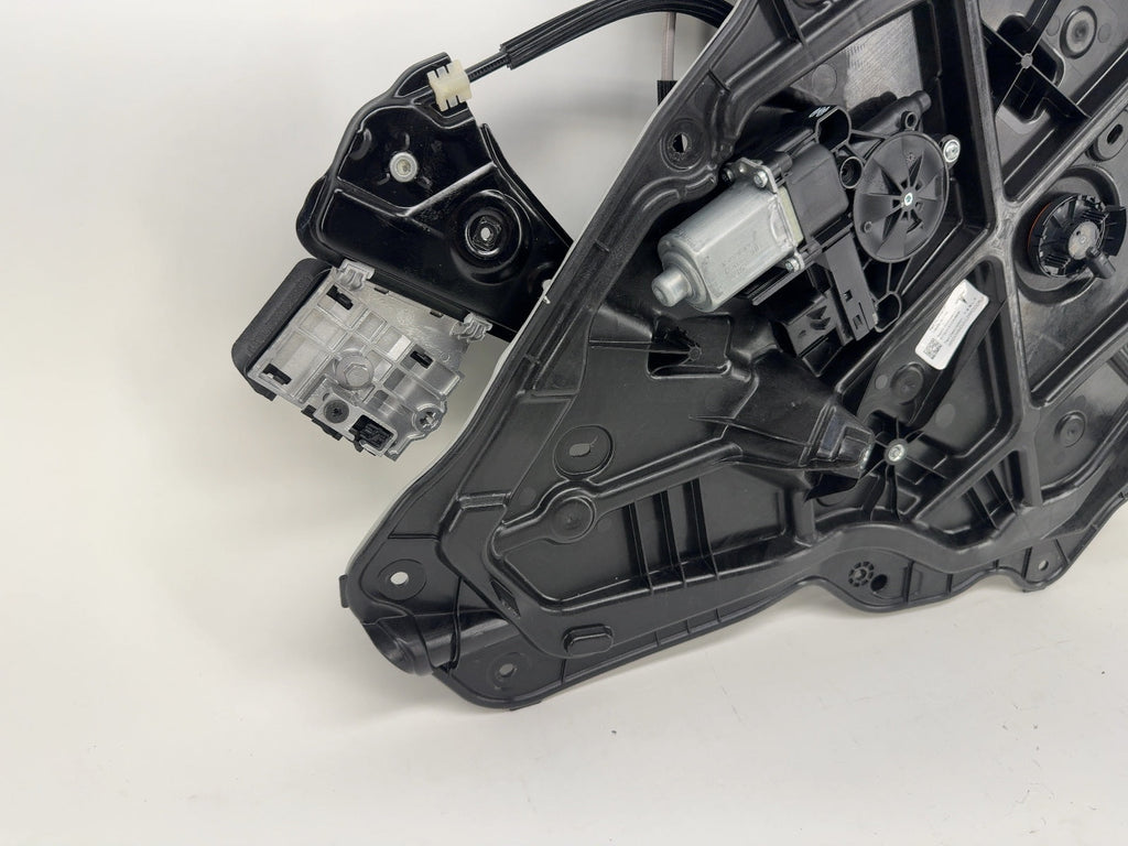 2024 Tesla Model Y Rear Left Door Window Regulator 1495512-01-J - photo 2