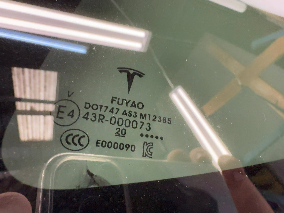 2021-2023 Tesla Model Y Left Quarter Glass 1495740-00-E - photo 2
