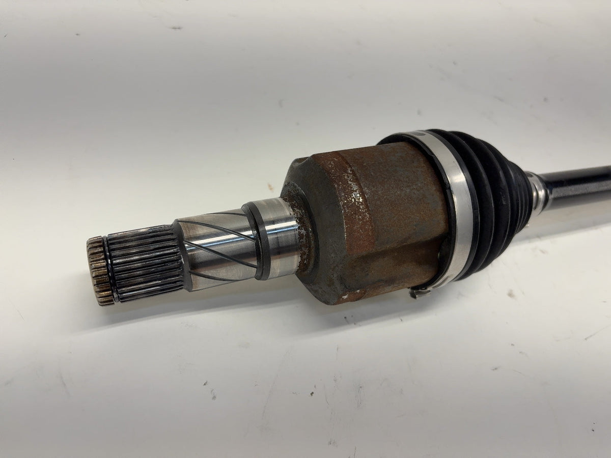 2018 Tesla Model 3 Rear Axle Shaft Left Or Right 1044161-00-C - photo 3