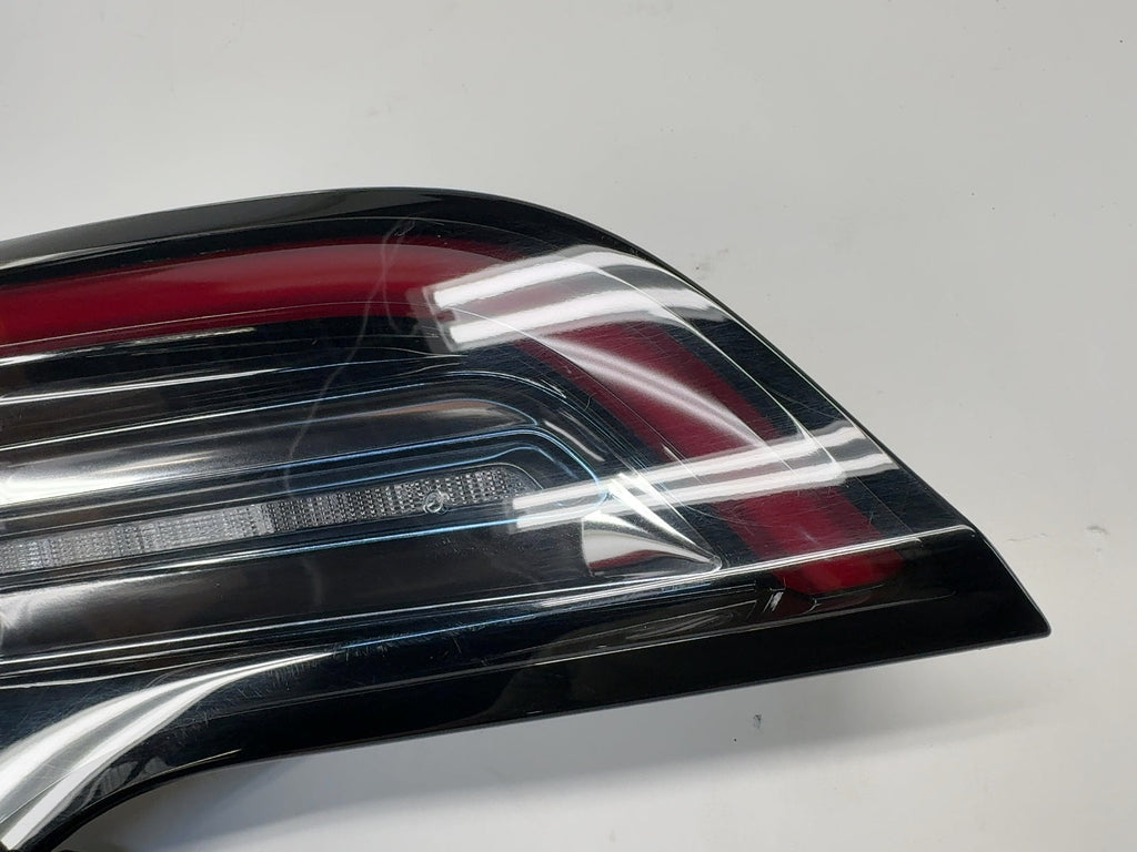 Existing store photo: Tesla OEM 1077401-00-E - image 3