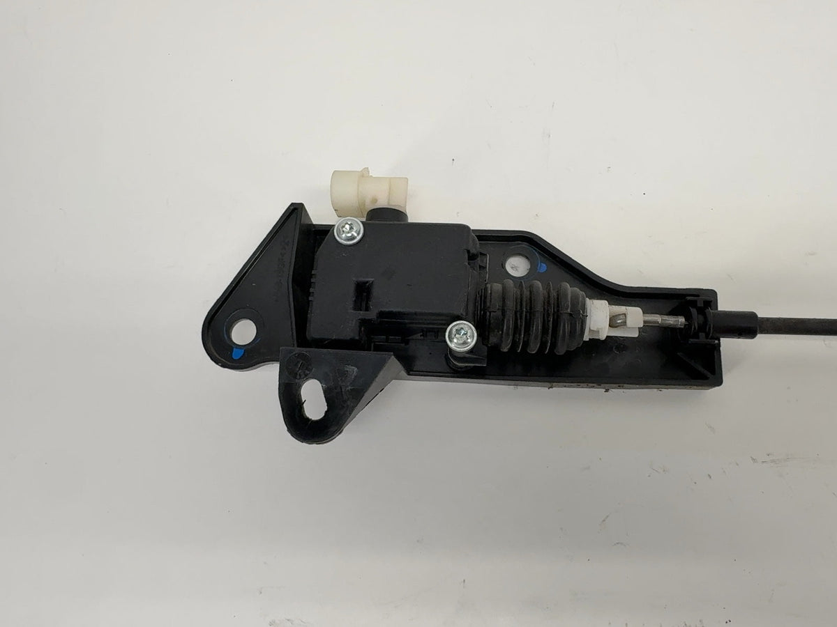 Existing store photo: Tesla OEM 1033011-00-G - image 3
