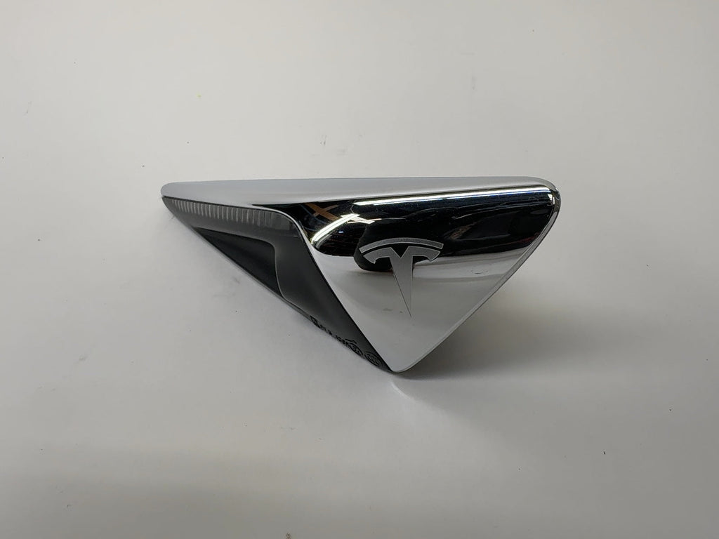 2020 Tesla Model 3 Right Repeater Camera 1125107-77-E - photo 3