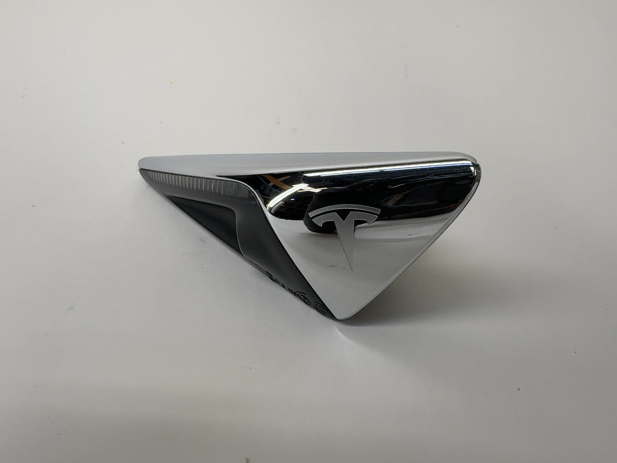 2020 Tesla Model 3 Right Repeater Camera 1125107-77-E - photo 3