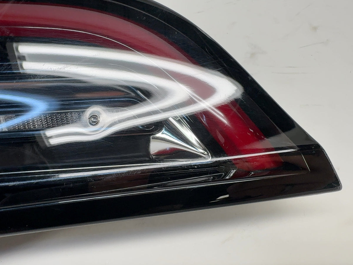2020 Tesla Model 3 Left Tail Lamp Trunk Mounted 1077401-96-G - photo 3