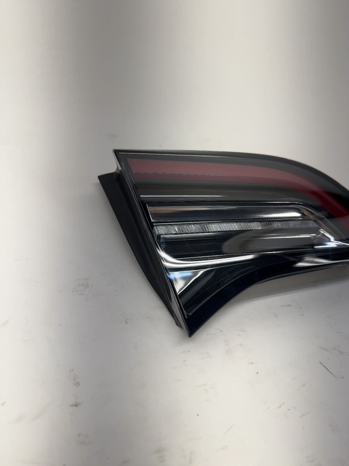 2018 Tesla Model 3 Left Tail Lamp Trunk Mounted 1077401-90-D - photo 3