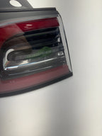 2018 Tesla Model 3 Tail Lamp Rear Bodyside Left 1077397-90-E - photo 3