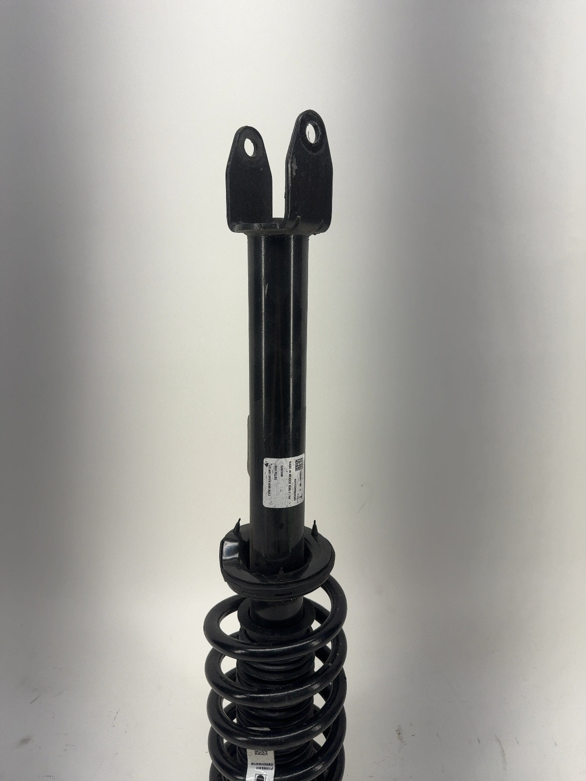 2024 Tesla Model Y Front Right Strut Absorber 1188369-00-C - photo 3