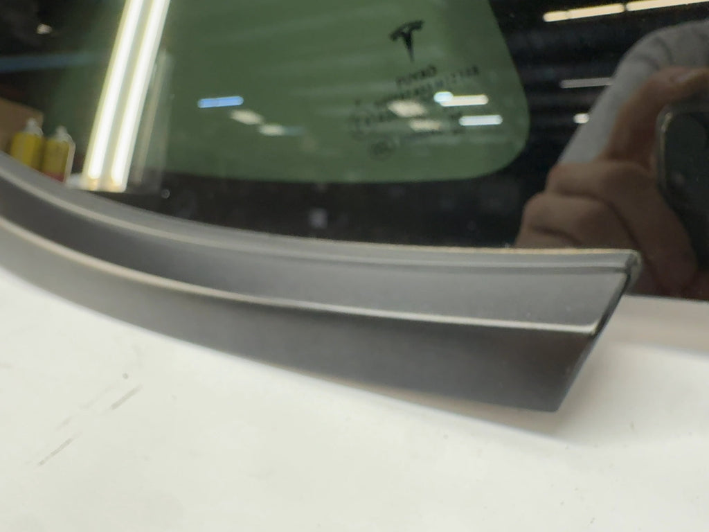 2021-2023 Tesla Model Y Right Quarter Glass 1495741-00-E - photo 3