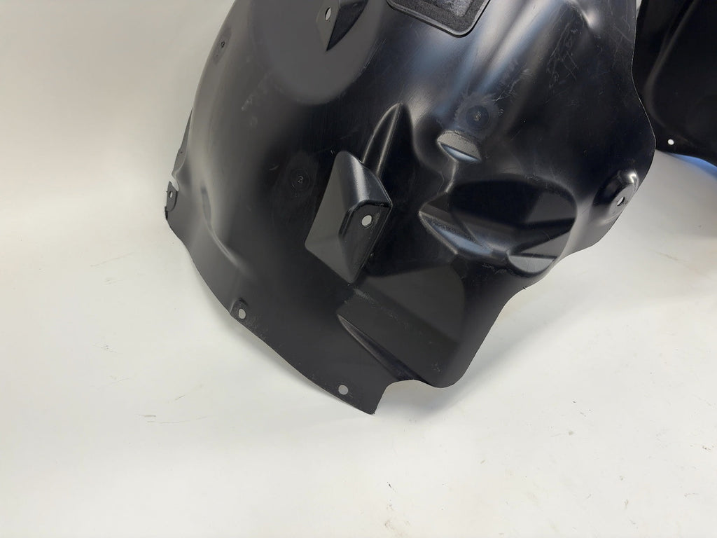 2023 Tesla Model Y Front Right Wheel Liner 1623742-00-B - photo 4