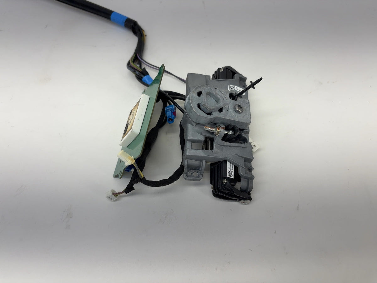 2023 Tesla Model Y Front Windshield Harness With Camera 1616691-00-C - photo 4