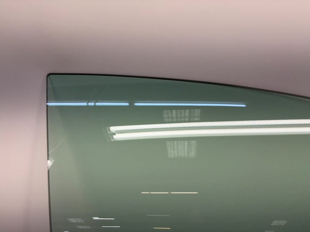2023-2026 Tesla Model Y Juniper Front Right Door Glass Laminated 1906069-00-A - photo 4