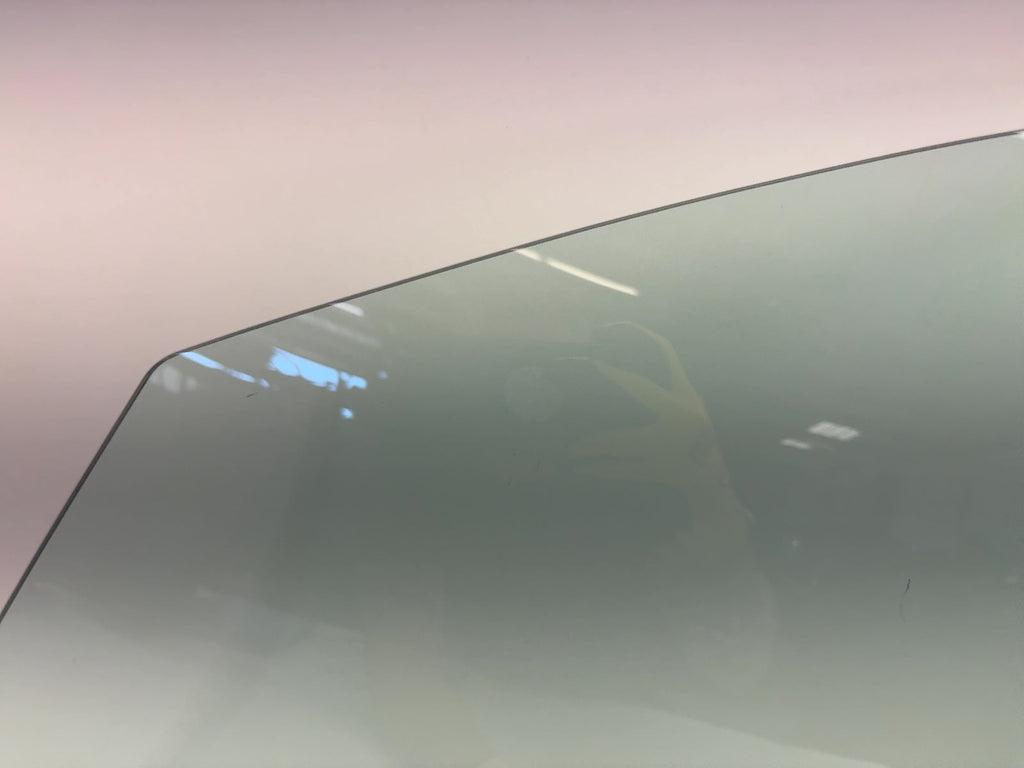 2022-2023 Tesla Model Y Front Left Door Glass Laminated 1582616-00-B - photo 4