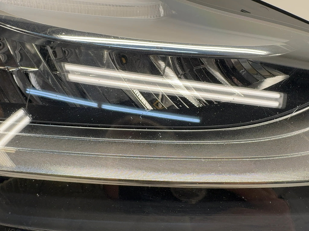 2018 Tesla Model 3 Right Headlamp 1077372-00-E - photo 4