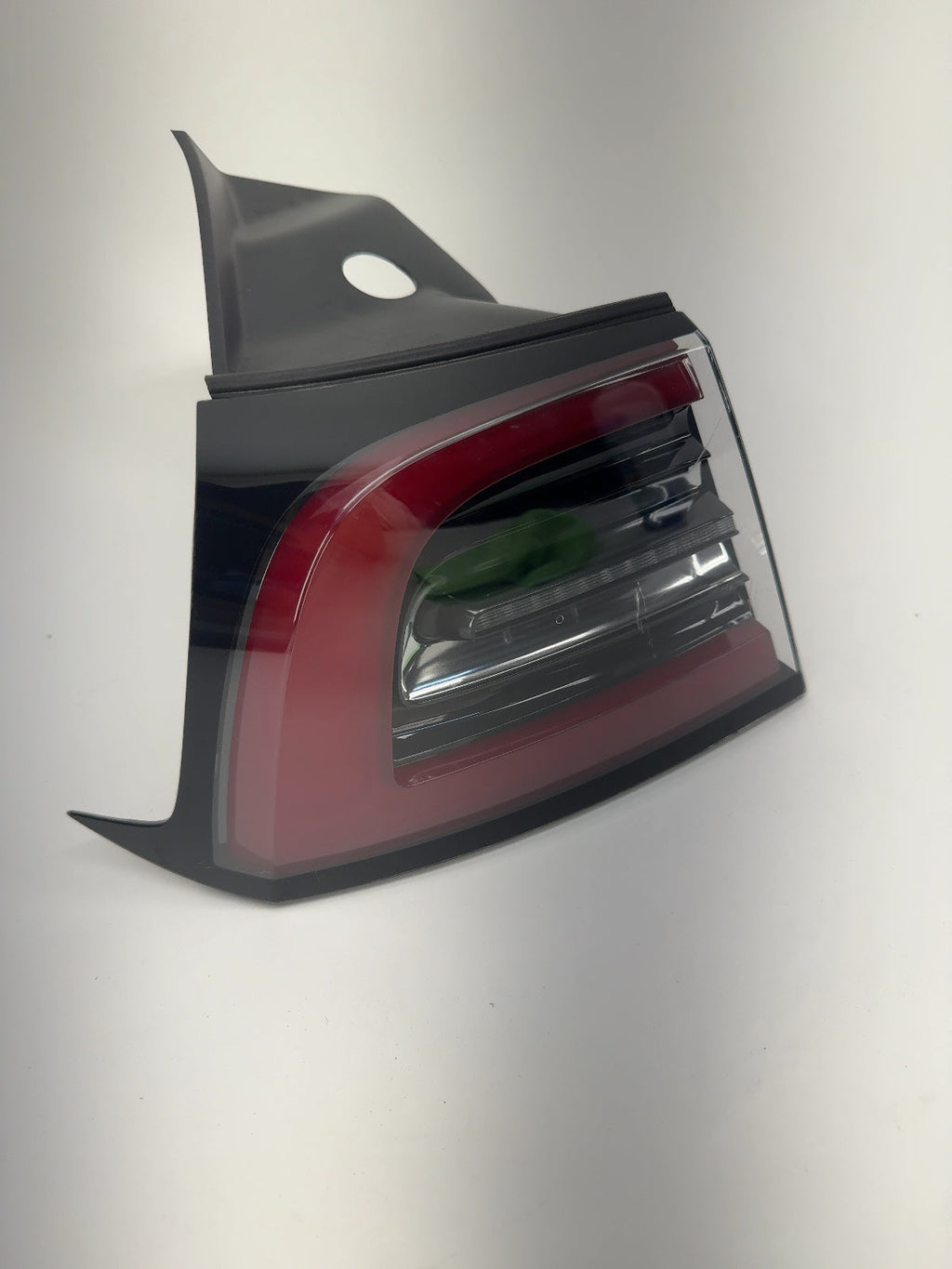2018 Tesla Model 3 Tail Lamp Rear Bodyside Left 1077397-90-E - photo 4