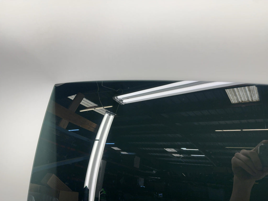 2021-2025 Tesla Model Y Rear Left Door Glass Note 1495506-00-B - photo 4