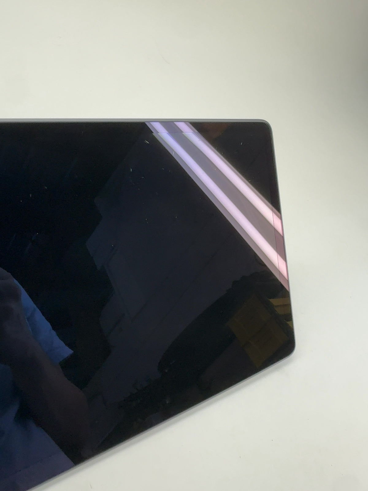 2021-2023 Tesla Model 3 Center Display 1089543-00-I - photo 4