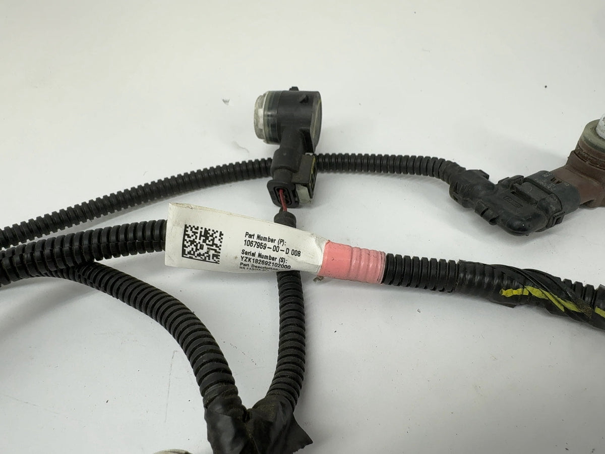 Existing store photo: Tesla OEM 1067959-00-D - image 4