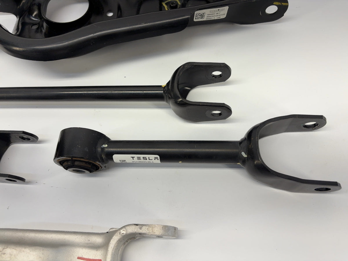 2021-2024 Tesla Model Y Rear Control Arm Set 1188427-99-B - photo 4