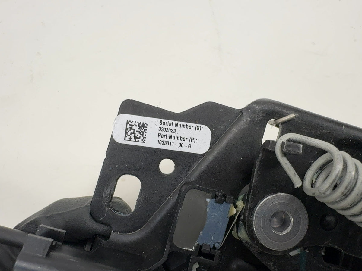 Existing store photo: Tesla OEM 1033011-00-G - image 5