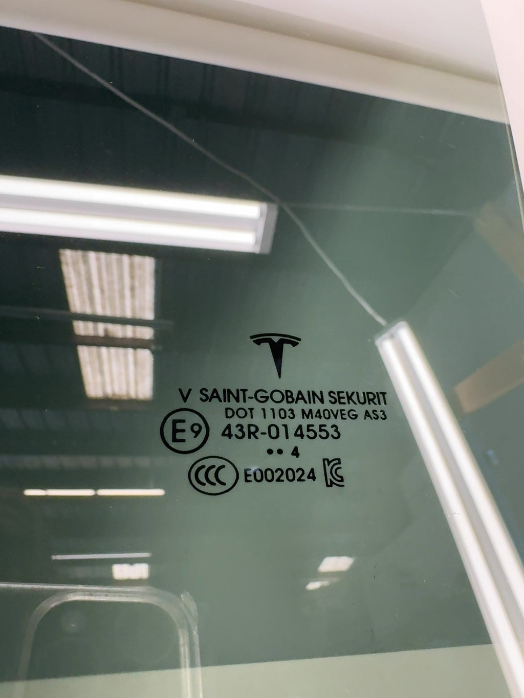 2021-2025 Tesla Model Y Rear Left Door Glass Note 1495506-00-B - photo 5