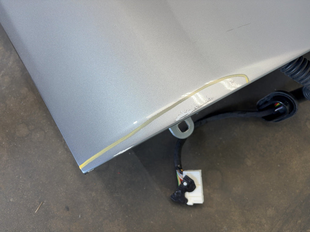 2020-2025 Tesla Model Y Front Right Door Shell 1501462-E0-A - photo 5