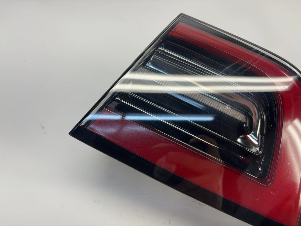 2021-2025 Tesla Model 3 Right Tail Lamp Quarter Mounted Global 1502087-00-D - photo 5