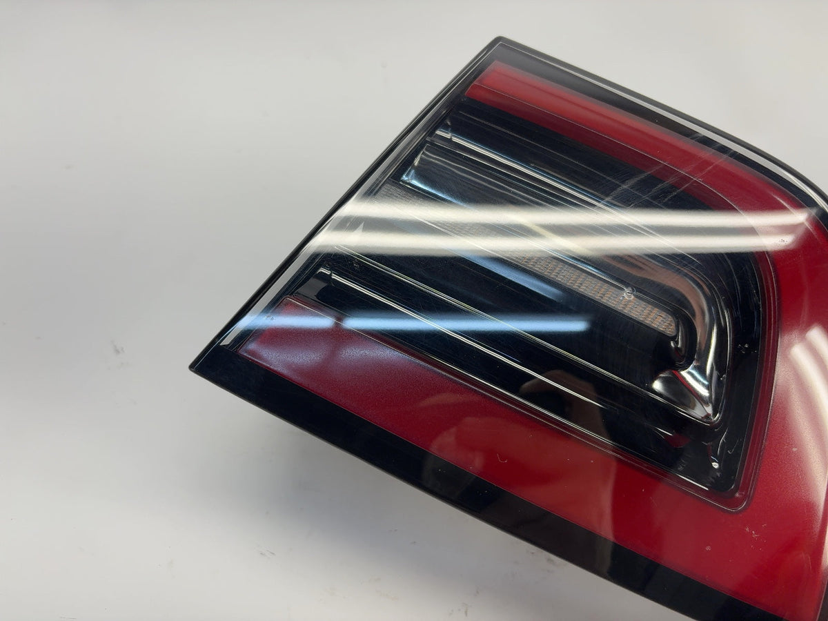2021-2025 Tesla Model 3 Right Tail Lamp Quarter Mounted Global 1502087-00-D - photo 5